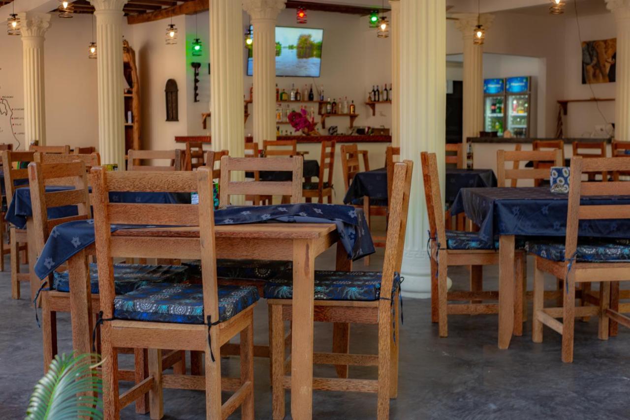 Little Pompeji Boutique Hotel - Adults Only จัมเบียนี ภายนอก รูปภาพ