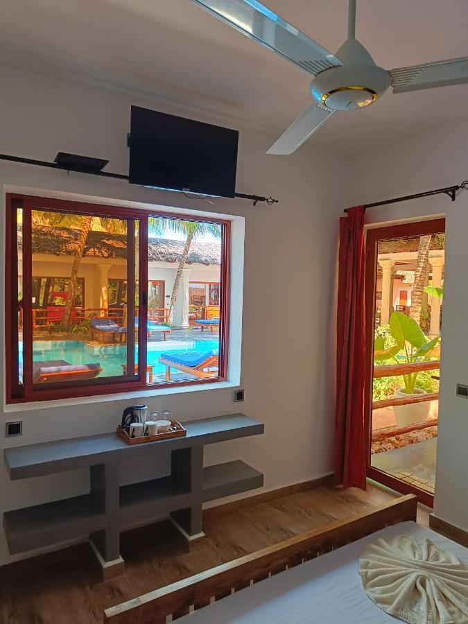 Little Pompeji Boutique Hotel - Adults Only จัมเบียนี ภายนอก รูปภาพ