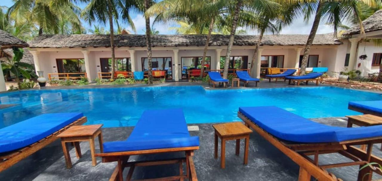 Little Pompeji Boutique Hotel - Adults Only จัมเบียนี ภายนอก รูปภาพ