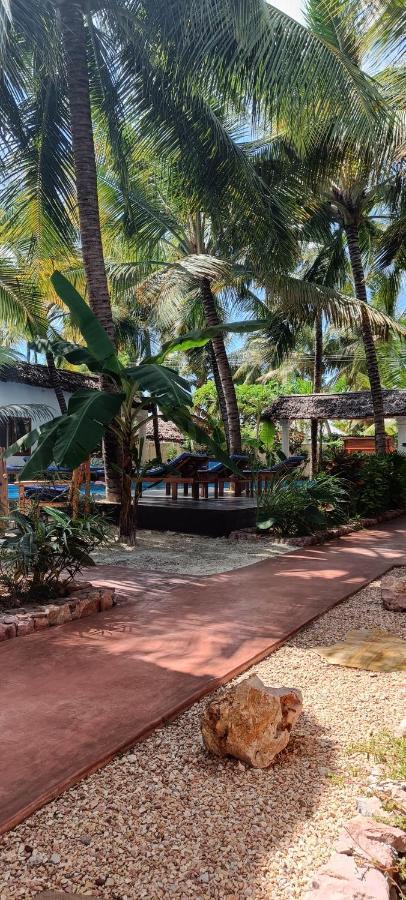 Little Pompeji Boutique Hotel - Adults Only จัมเบียนี ภายนอก รูปภาพ