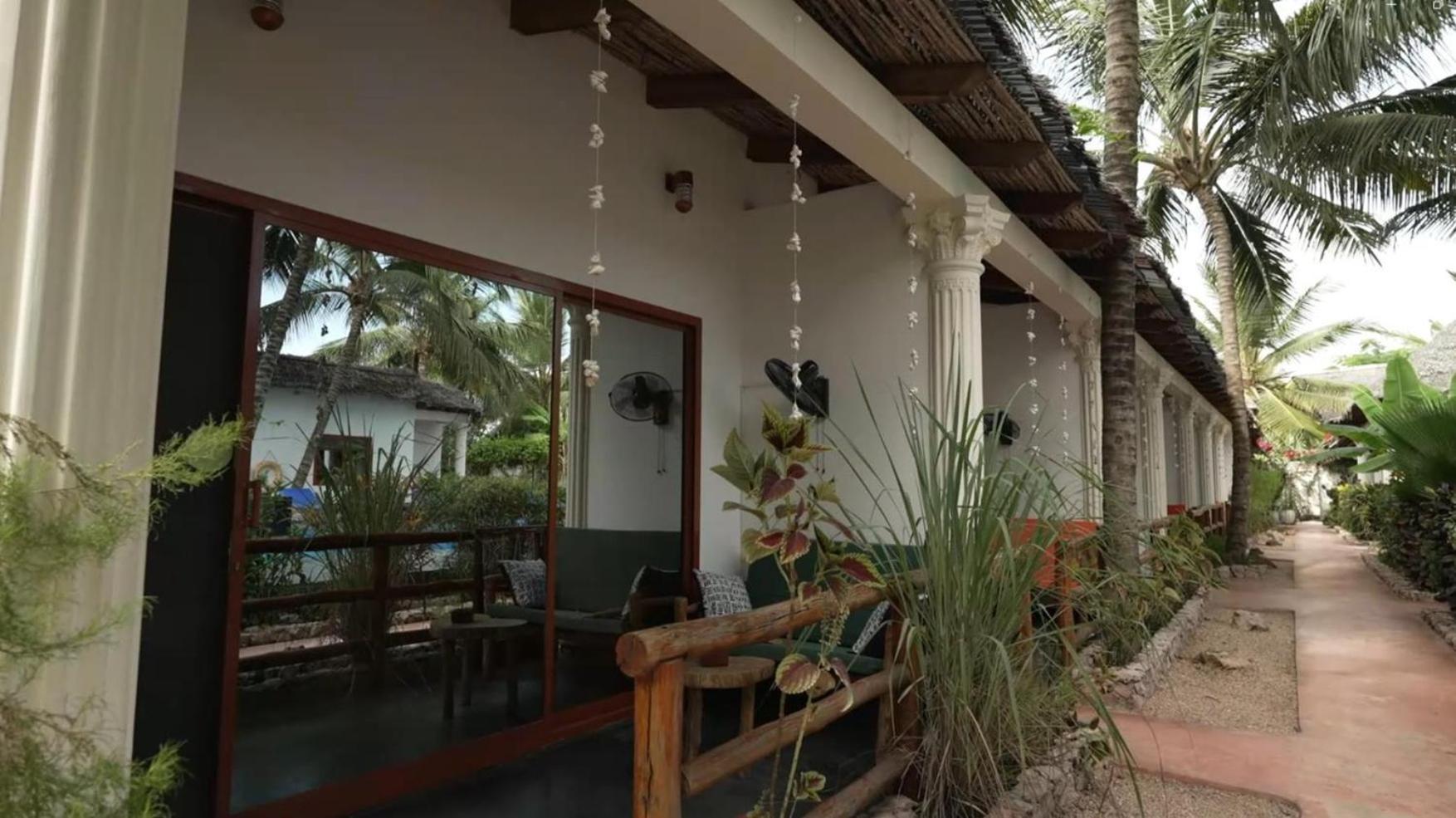 Little Pompeji Boutique Hotel - Adults Only จัมเบียนี ภายนอก รูปภาพ