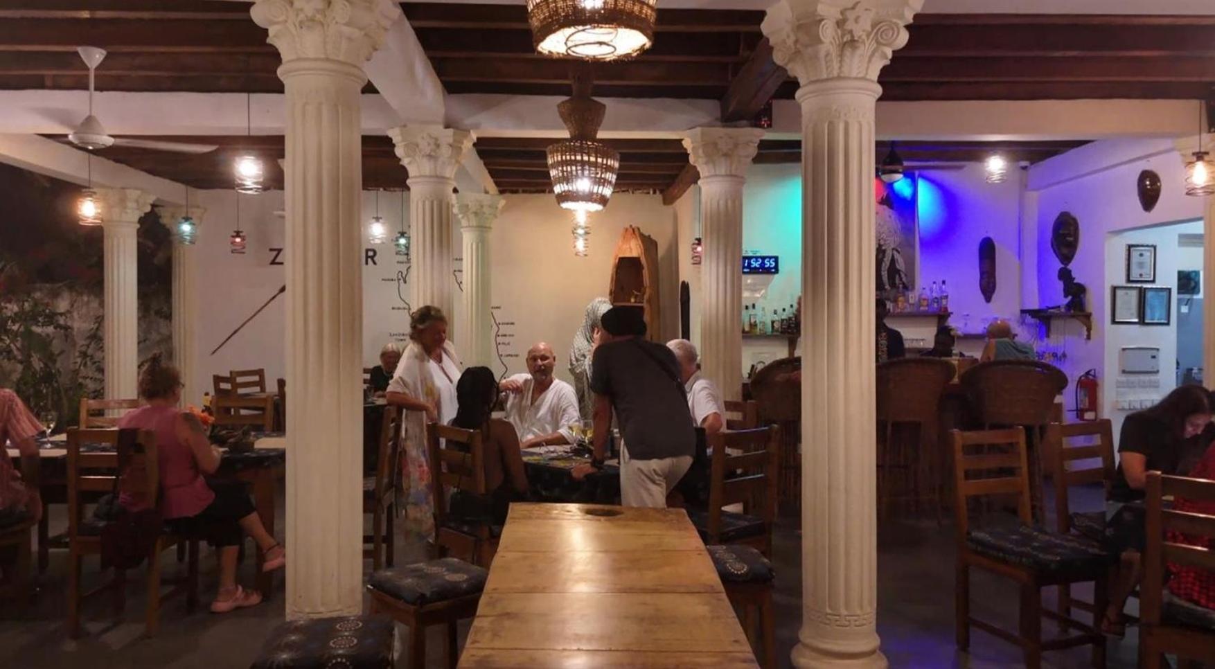 Little Pompeji Boutique Hotel - Adults Only จัมเบียนี ภายนอก รูปภาพ