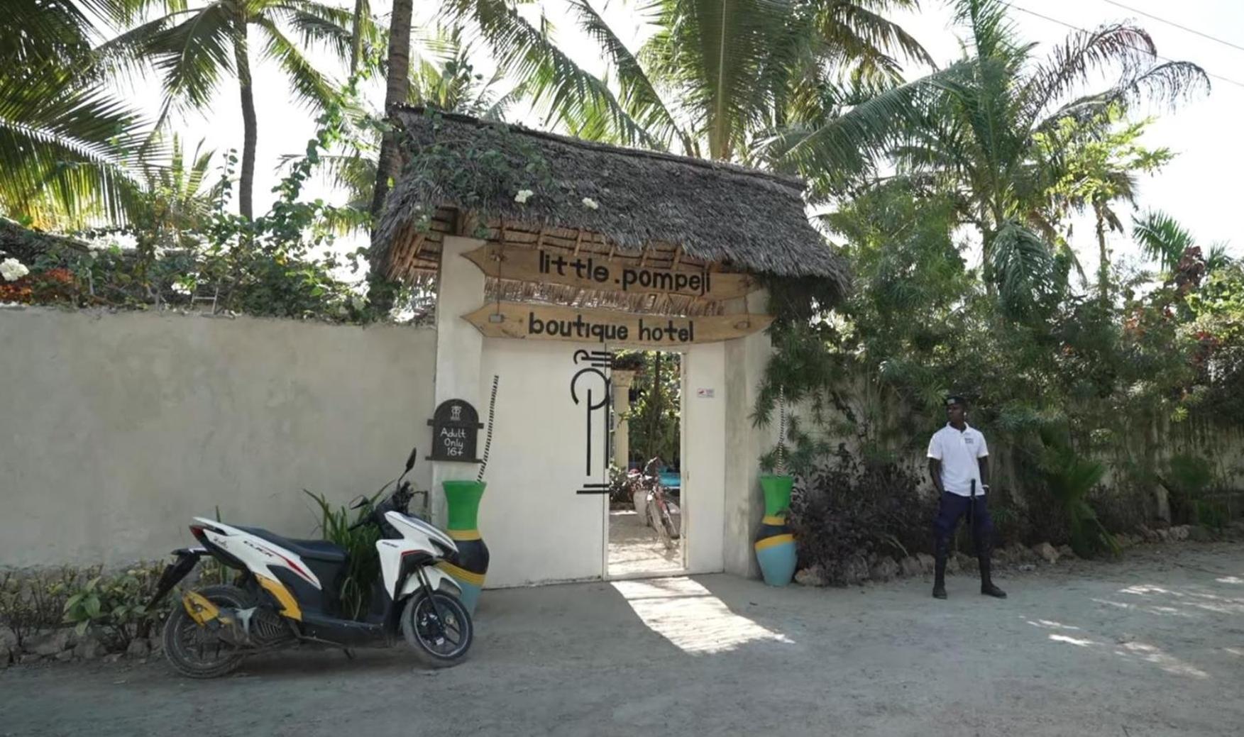 Little Pompeji Boutique Hotel - Adults Only จัมเบียนี ภายนอก รูปภาพ